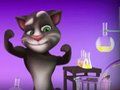 Permainan Tom yang Berbicara di Laboratori talian